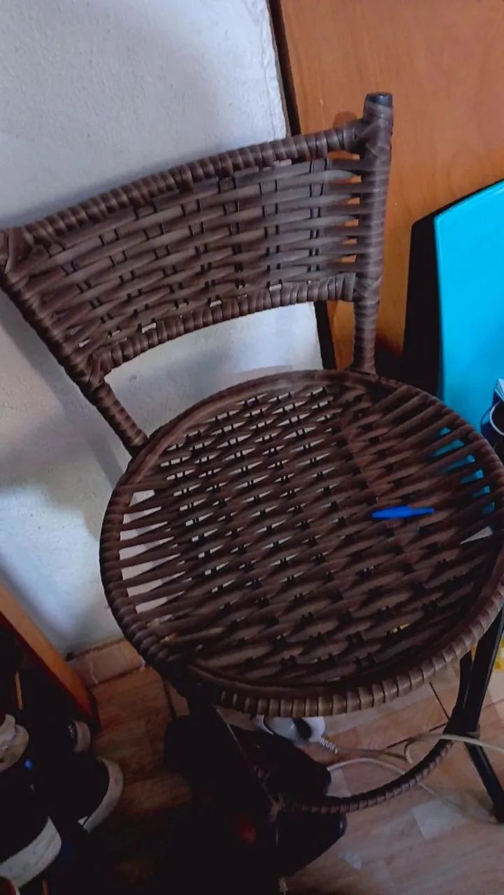 Duas banquetas 