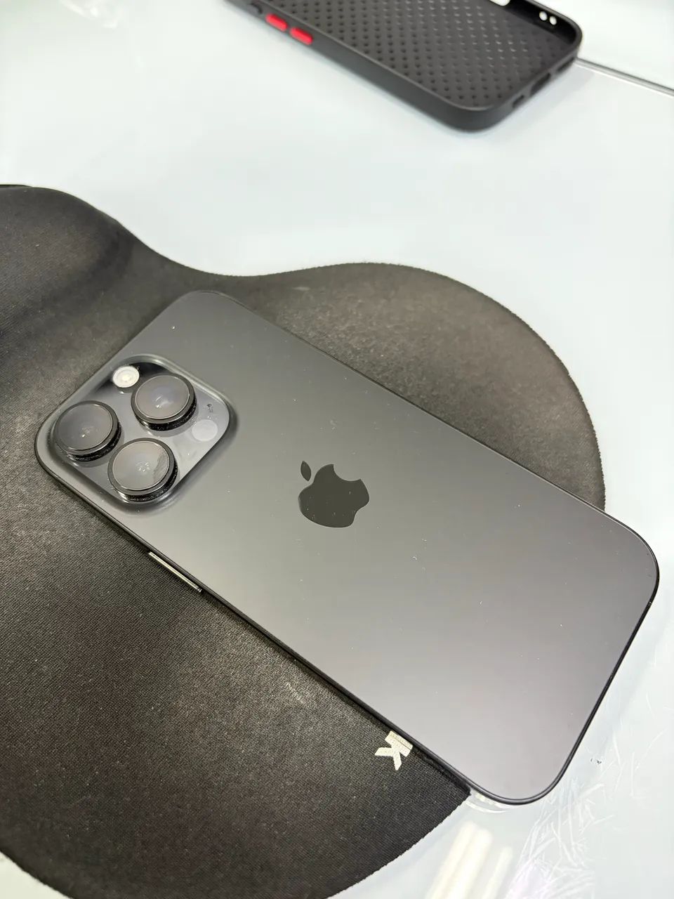 iPhone 16 Pro - Foto 2