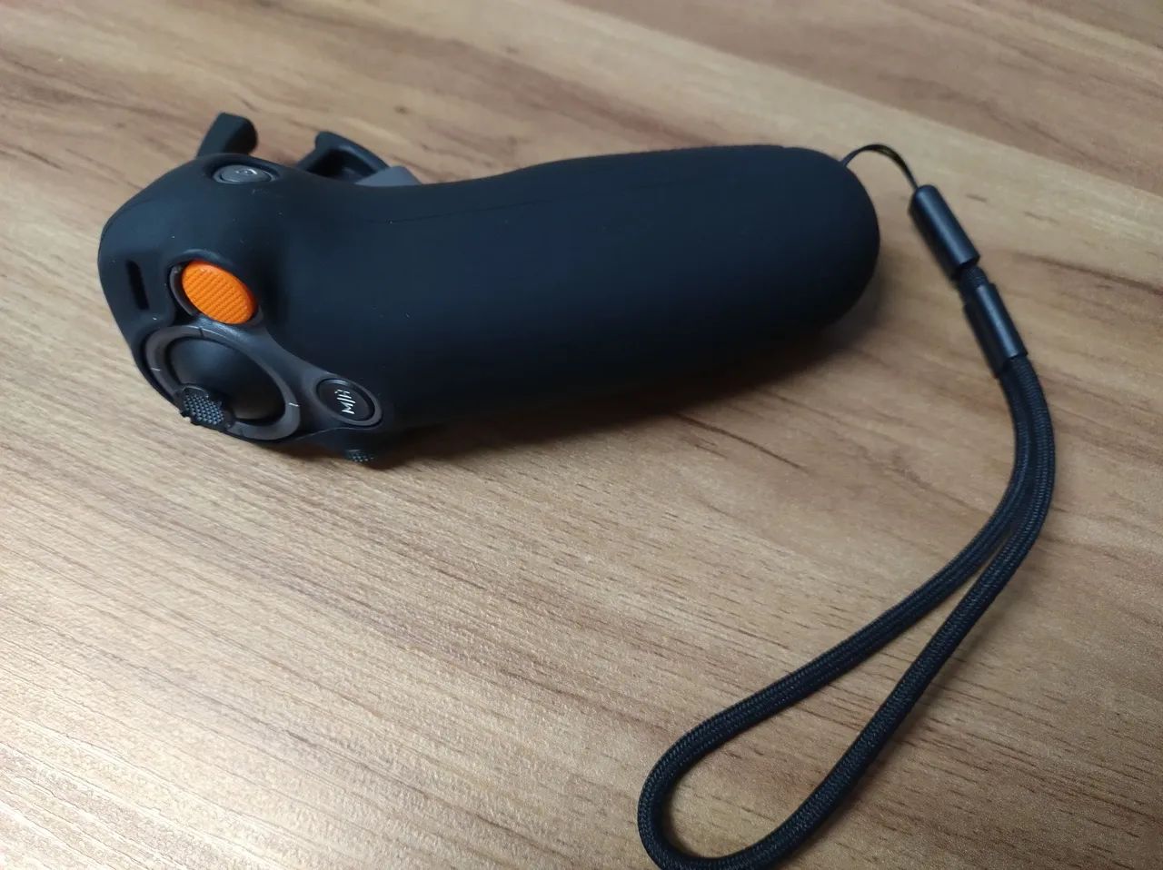 Dji controller Motion 3  em excelente estado de conservação com capinha de silicone  - Foto 3