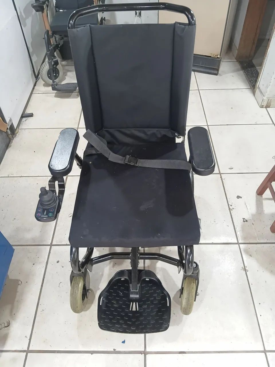 Cadeira de rodas elétrica OTTBOCK 