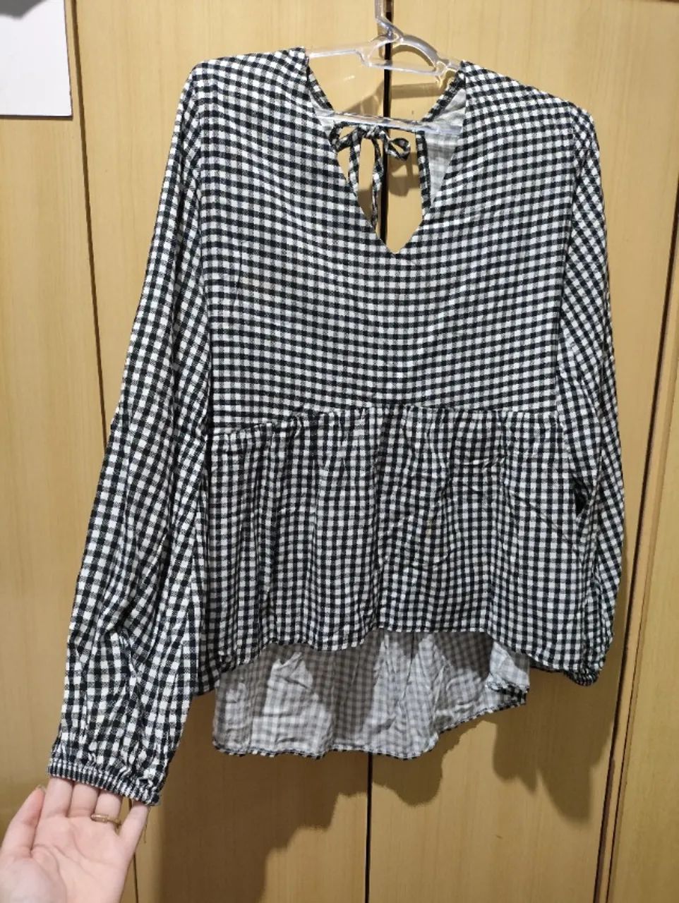 Blusinha xadrez mangas bufantes 