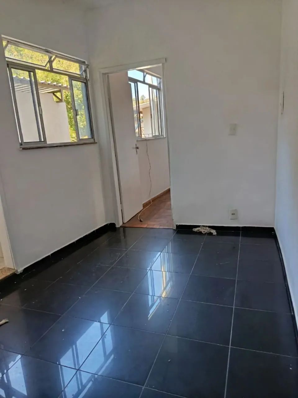 Aluga-se apartamento 