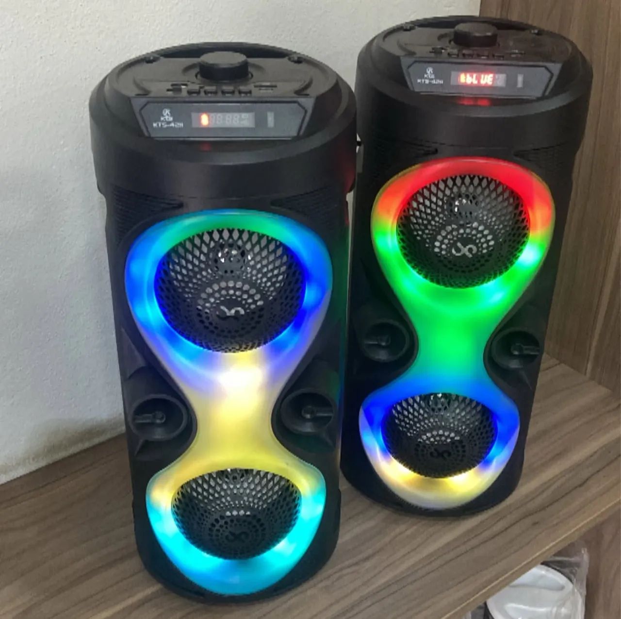 Caixa de som com luzes e bluetooth entregamos 
