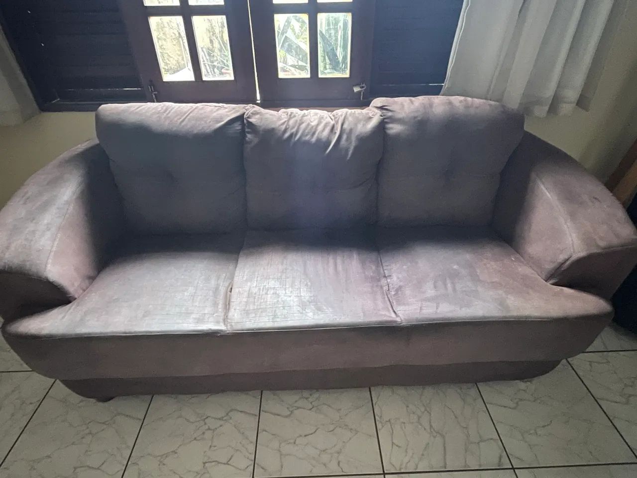 Sofá 3 lugares - Foto 2