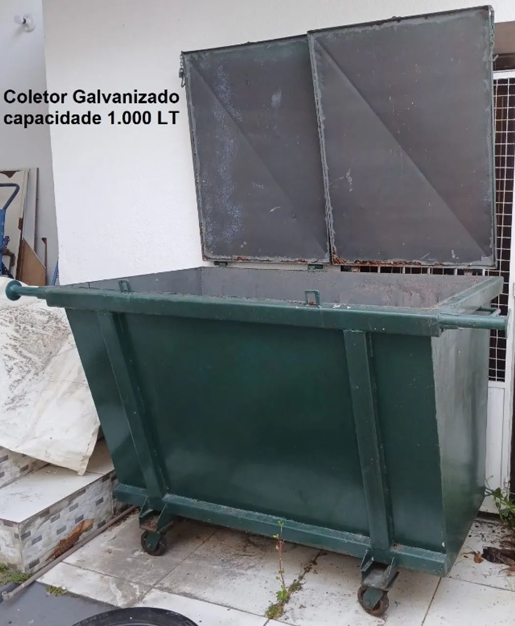 Coletor Container de lixo com 4 rodas em aço