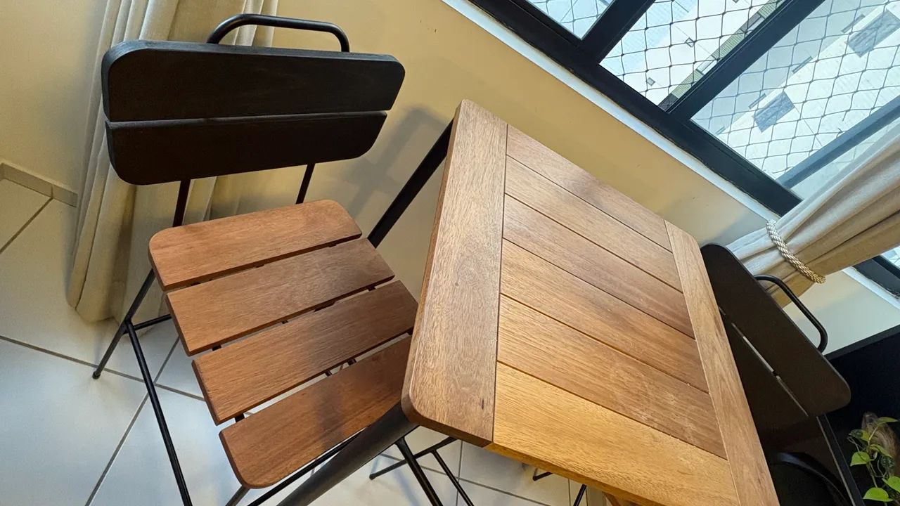 Vendo conjunto de mesa bistrô