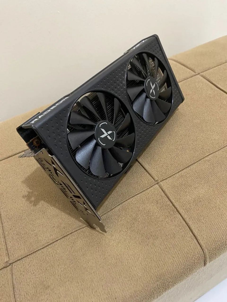 Placa de Vídeo XFX Radeon RX 6650 XT 8GB - Excelente Estado