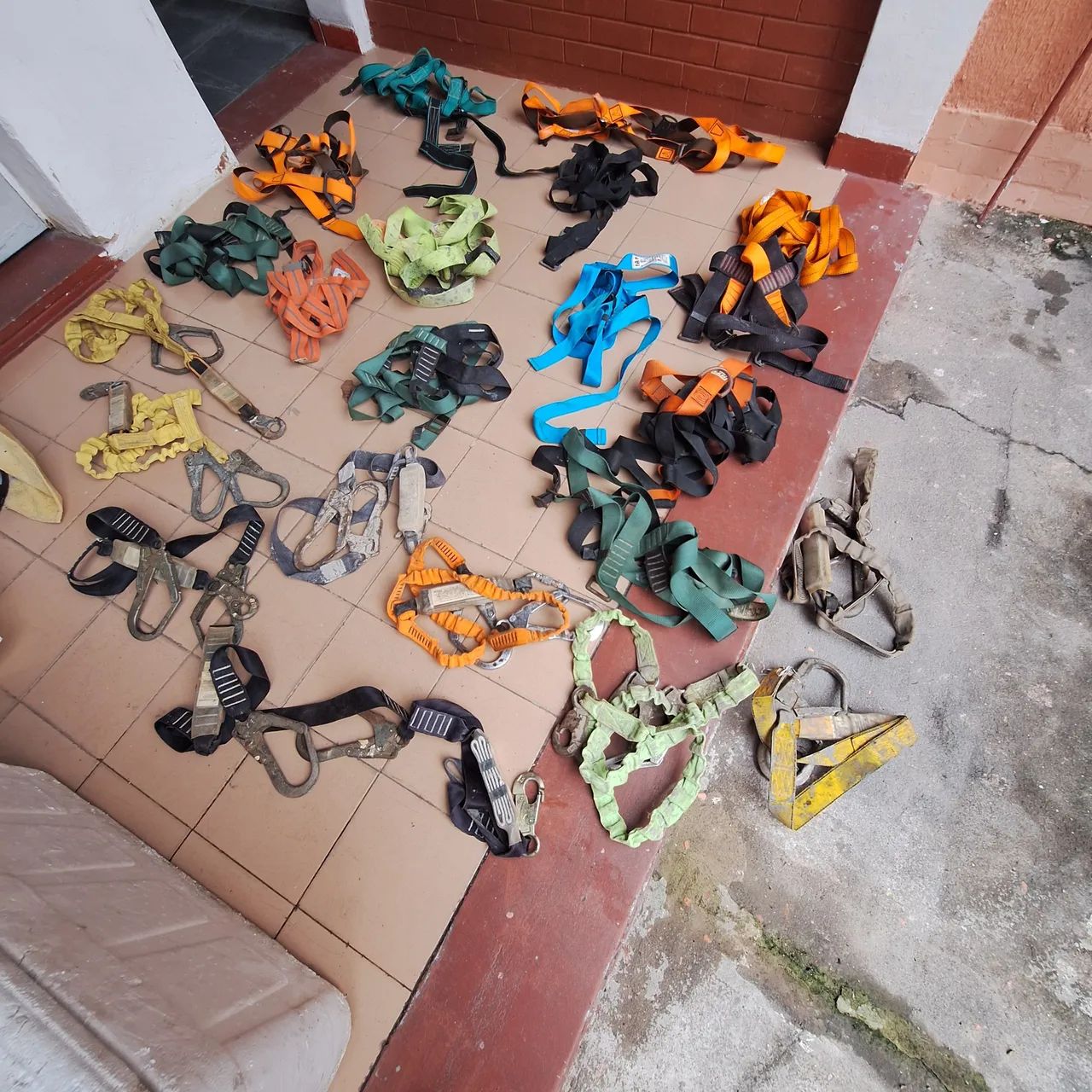 Cinto de segurança e talabarte ### - Foto 2