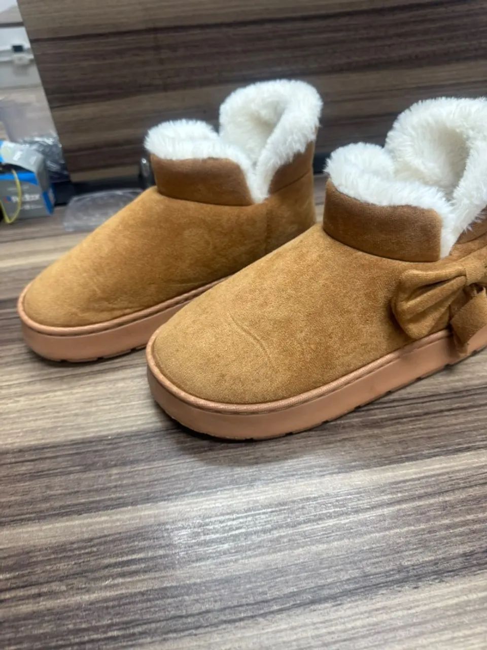 Bota estilo UGG tamanho 37 - Foto 3