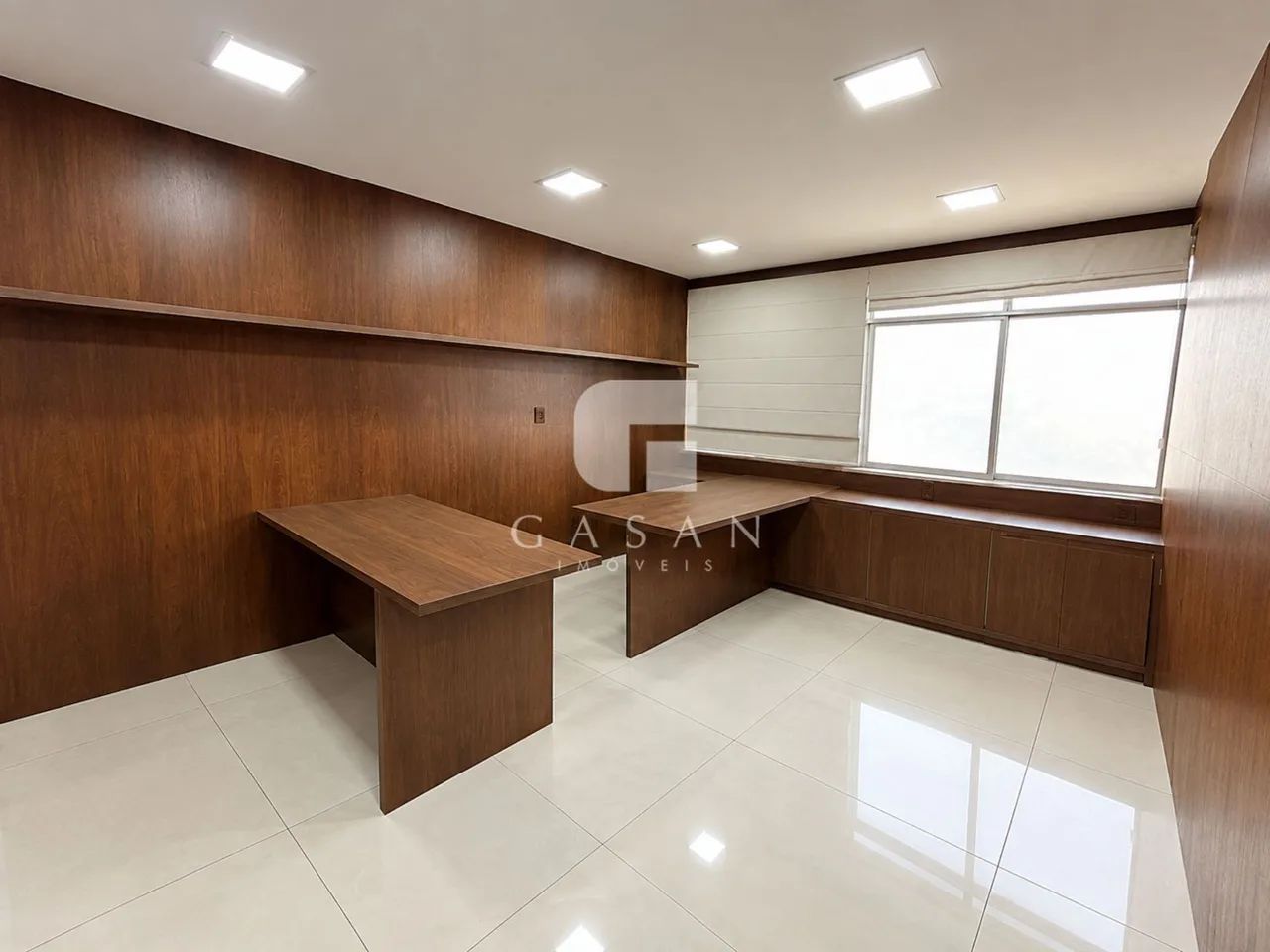 SALA PARA LOCAÇÃO NO CENTRO DE - Foto 4