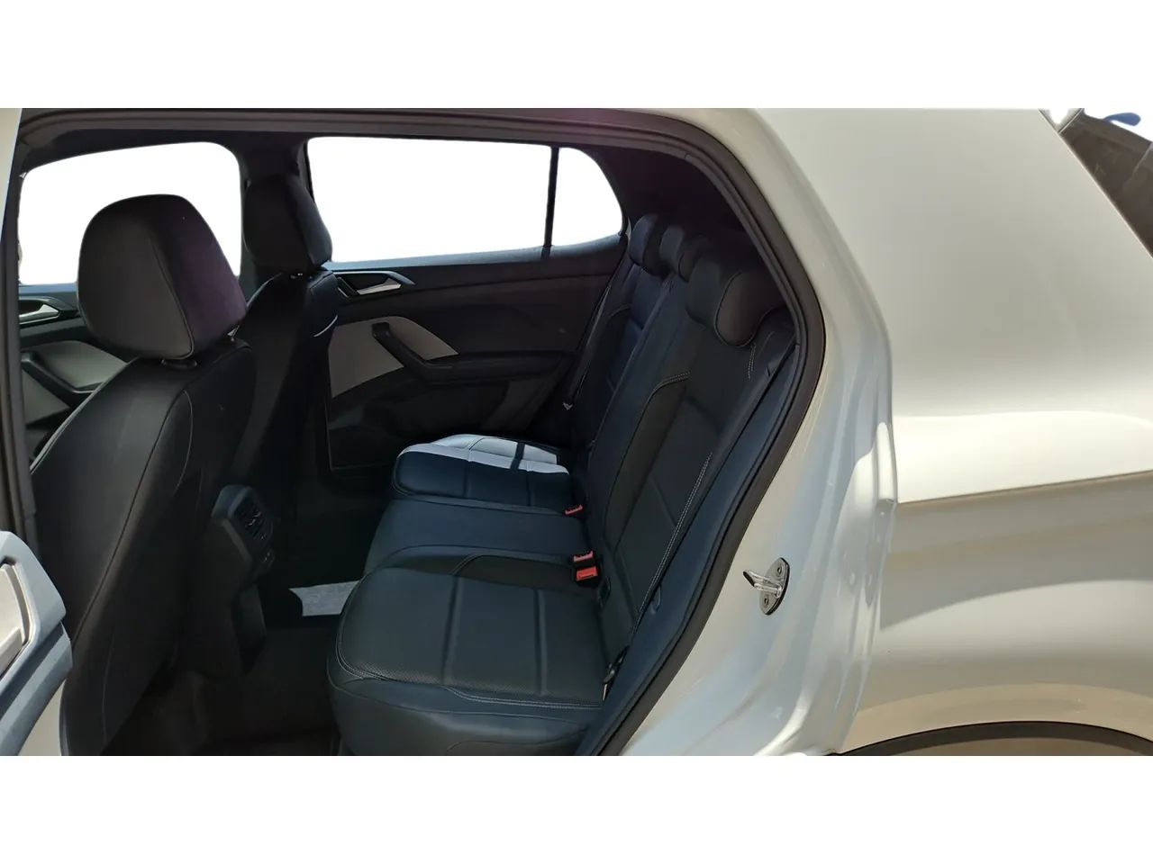 Volkswagen T-Cross Highline 1.4 TSI Flex 16V 5P AUT, foto 12 de 16
