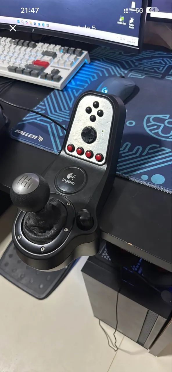 Volante G27 com Câmbio + Cockpit - Foto 5