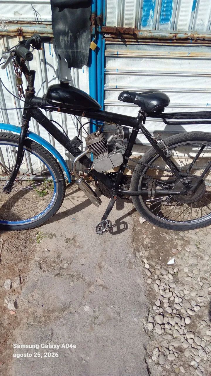 Bicicleta motorizada toda boa só pega e anda  - Foto 3