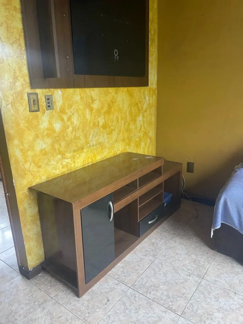 Vendo Rack em MDF, com Painel. - Foto 2