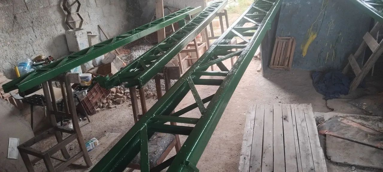 Treliça de Ferro pintada!!! 2 unidades de 3,30 e duas unidades de 6,50