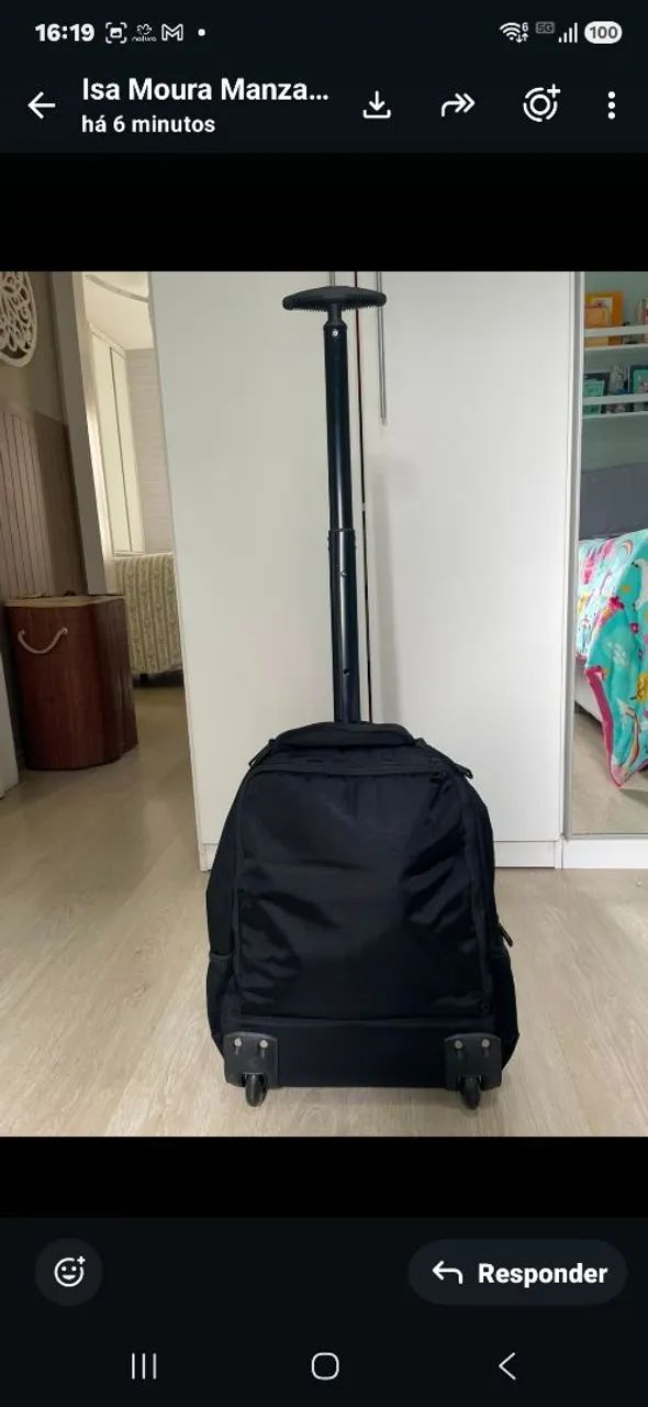 Mochila Bagaggio /executiva  preta com  suporte, rodinhas e  alças  - Foto 2