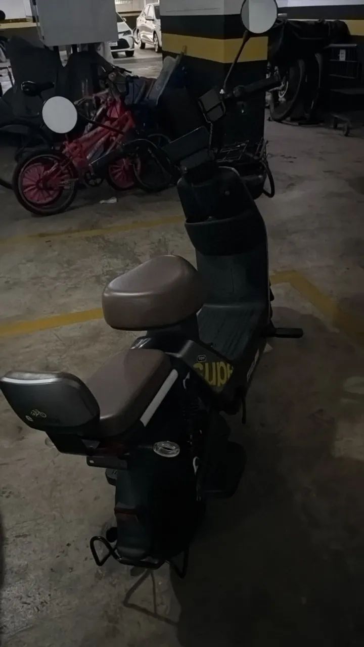 moto elétrica cor cinza  - Foto 3