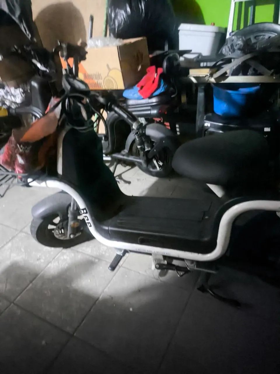 Scooter elétrica bee 