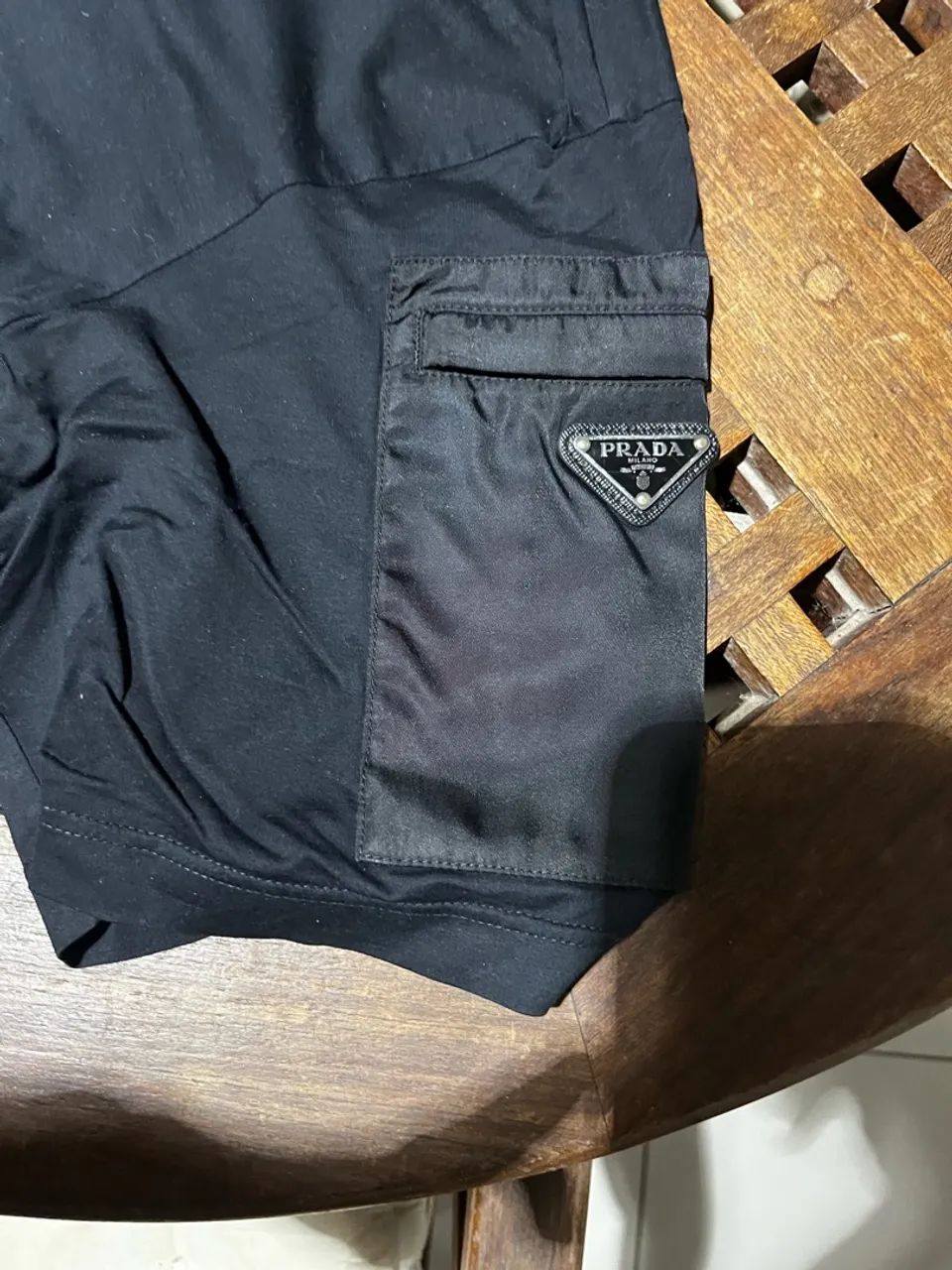 Camisa Prada Re-Nylon - Foto 2