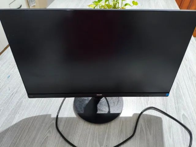 Tela de Pc PHILIPS 23.8"