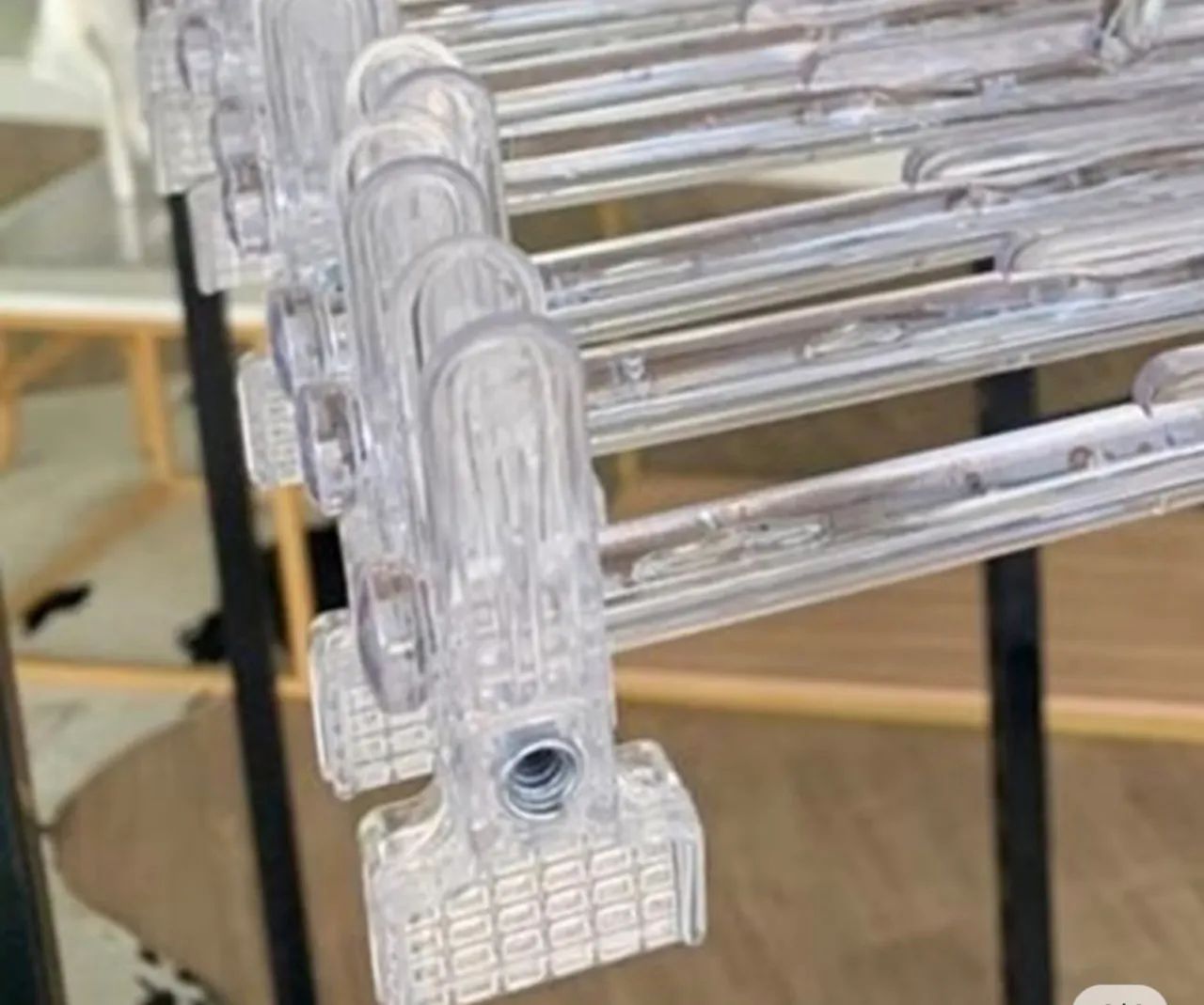 10 Cabides com presilhas  - Foto 2