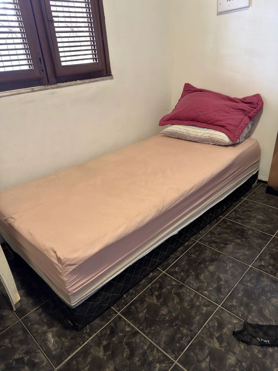 Vendo cama box solteiro  - Foto 3