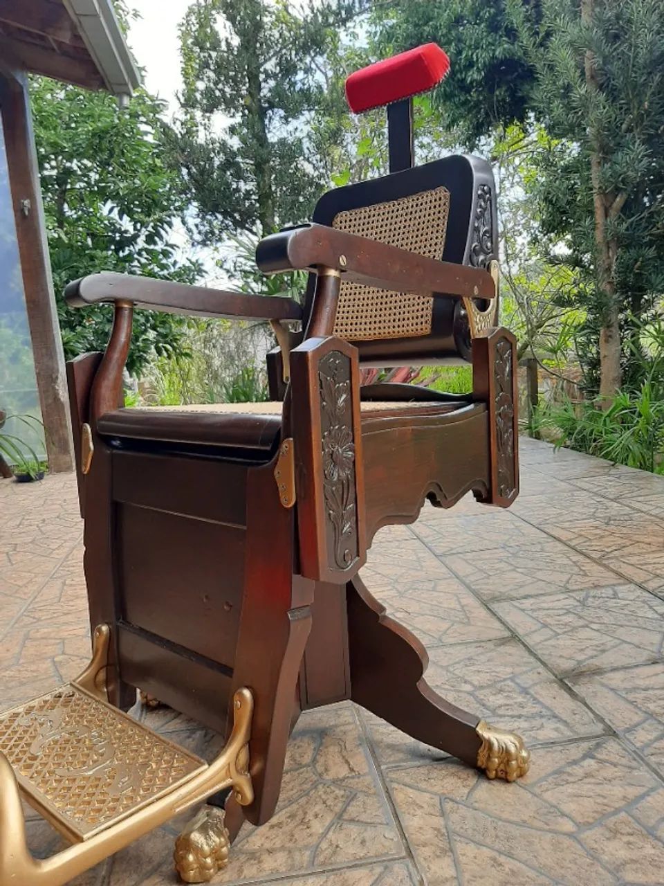 Cadeira de barbeiro antiga - Foto 2