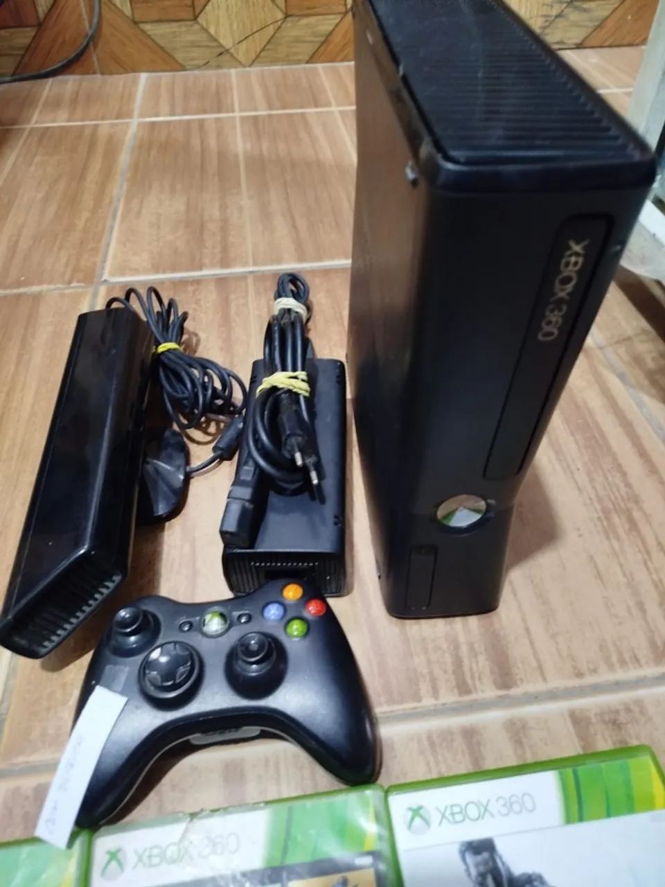 Xbox 360 Slim com jogos e Kinect - Foto 3