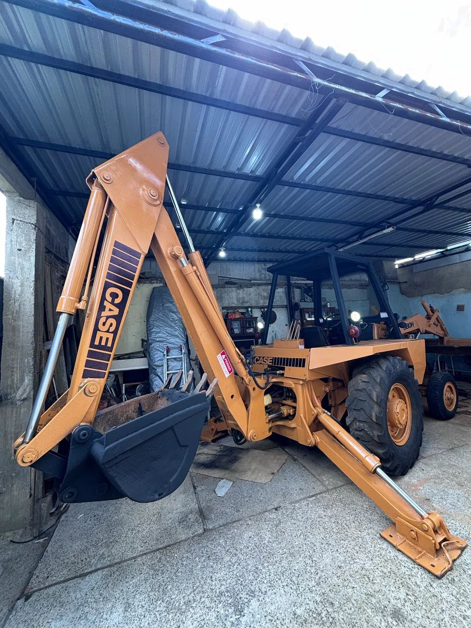 Retro escavadeira case 580 H - Foto 3