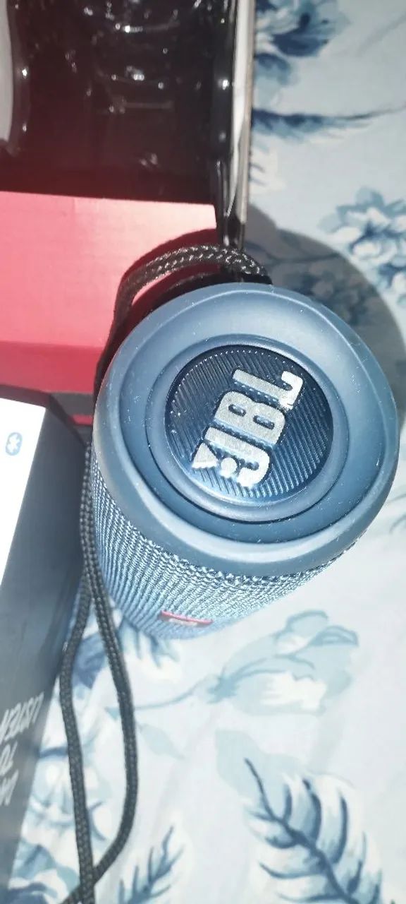 Caixa bluetooth JBL 2vvia.