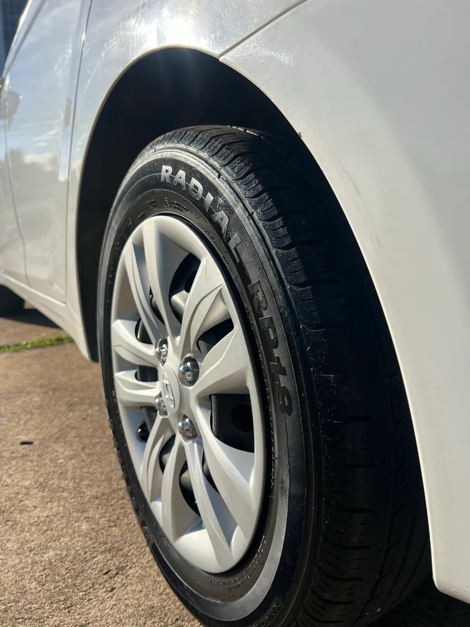Hyundai HB20S C.plus/c.style1.0 Flex 12V Mec. 4P 2017 - Foto 4