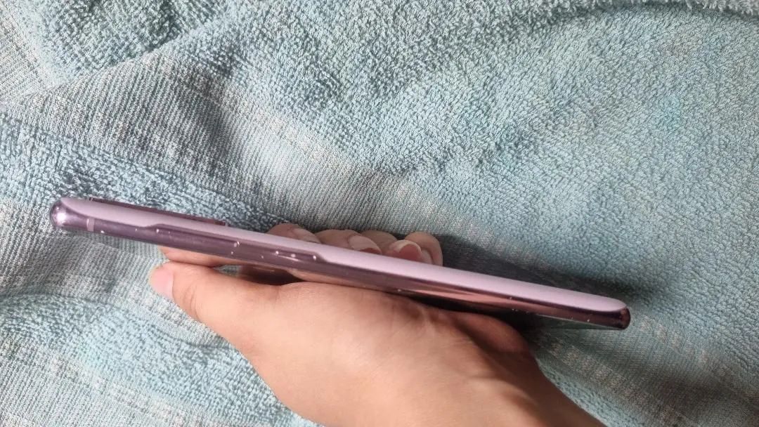 Vende se Celular Samsung S20FE - Foto 5