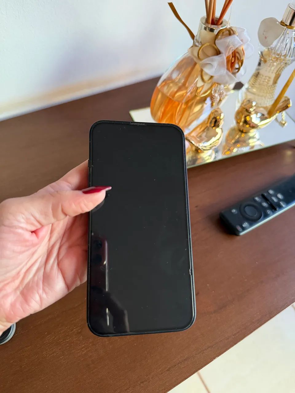 VENDO IPHONE 13 128g pouco tempo de uso  - Foto 4
