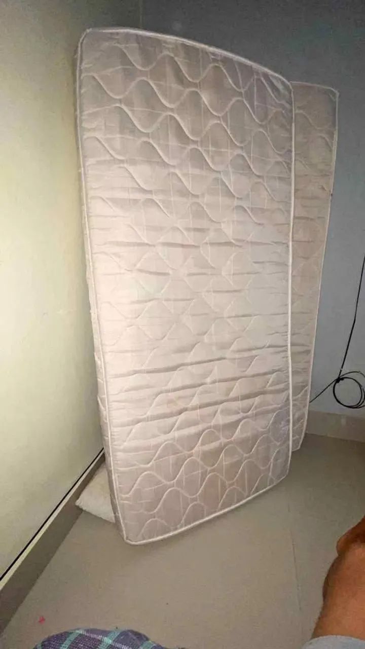 DOAÇAO 4 colchão de solteiro pekeno - Foto 3