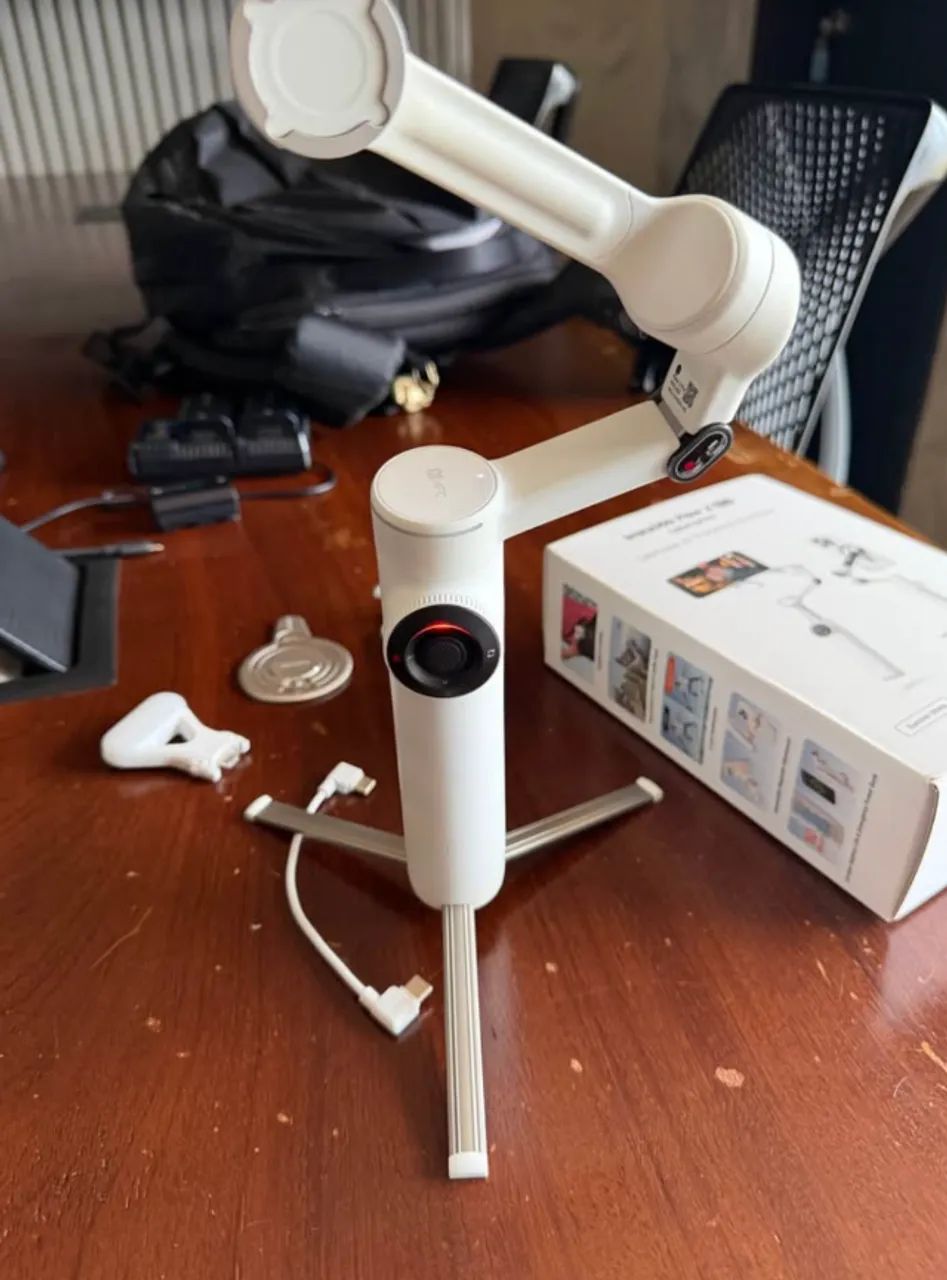 Gimbal Insta360 Flow 2 Pro Creator Kit para celular - Foto 2