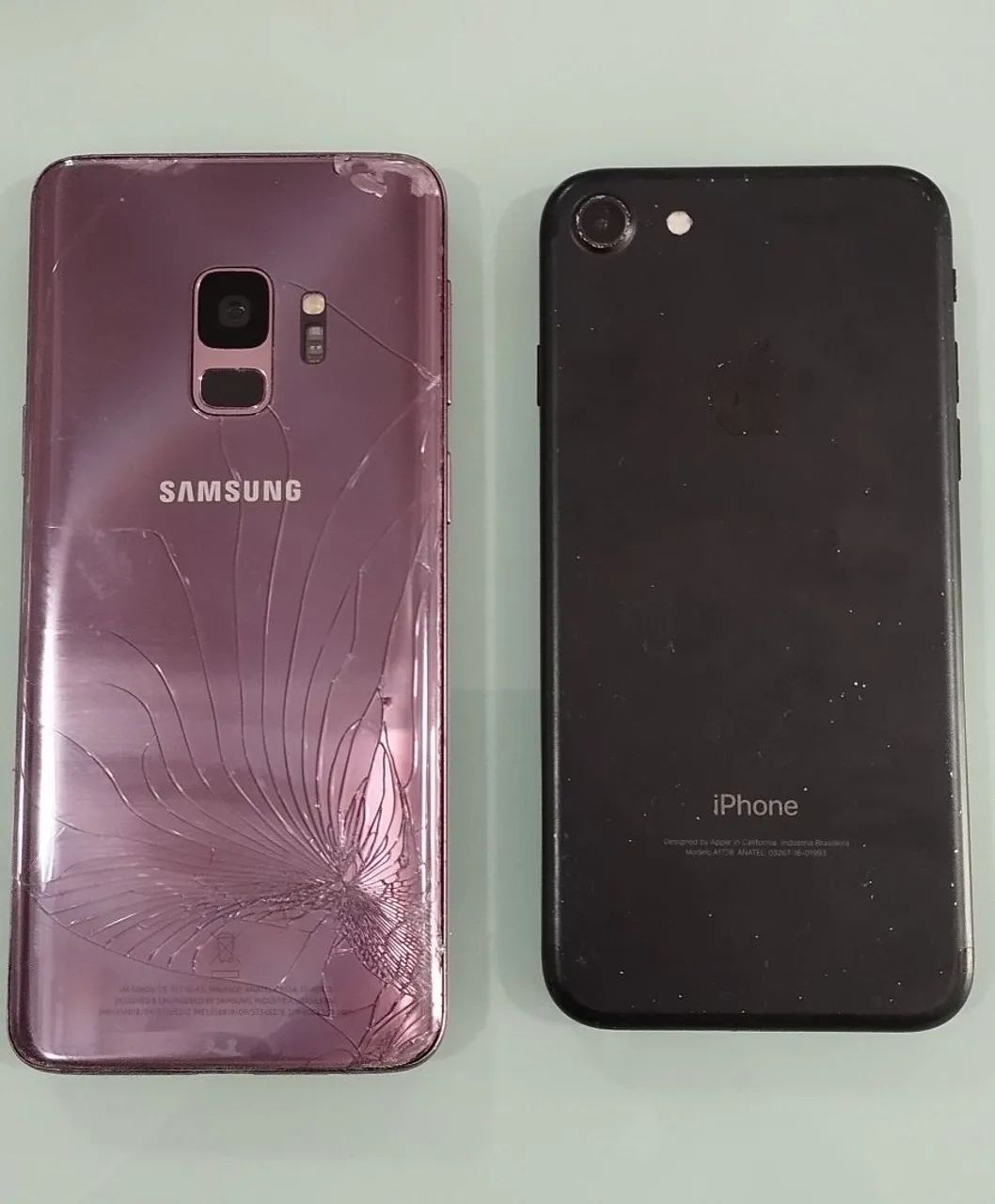 VENDO DOIS CELULARES COM DEFEITO IPHONE -7 E SAMSUNG GALAXY S9 - Foto 2