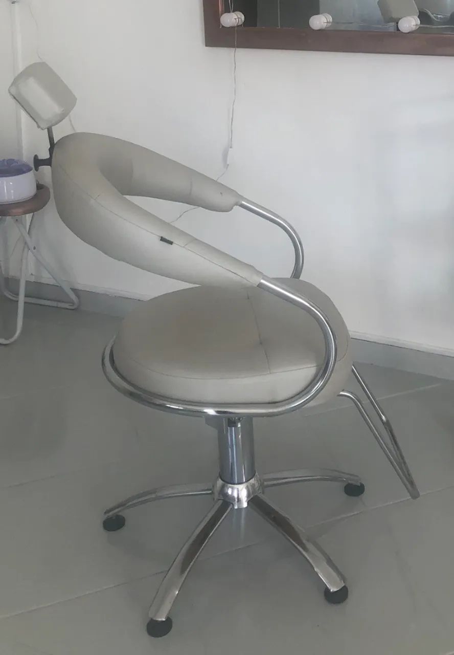 CADEIRA DE CABELEIREIRA 