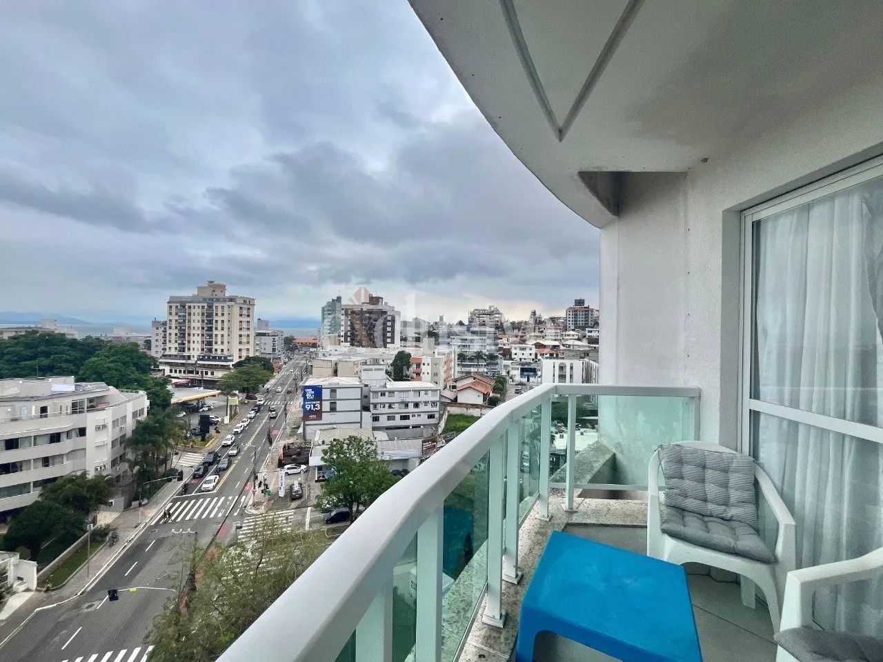 Apartamento 3 dormitórios com vista mar em Coqueiros - Foto 3
