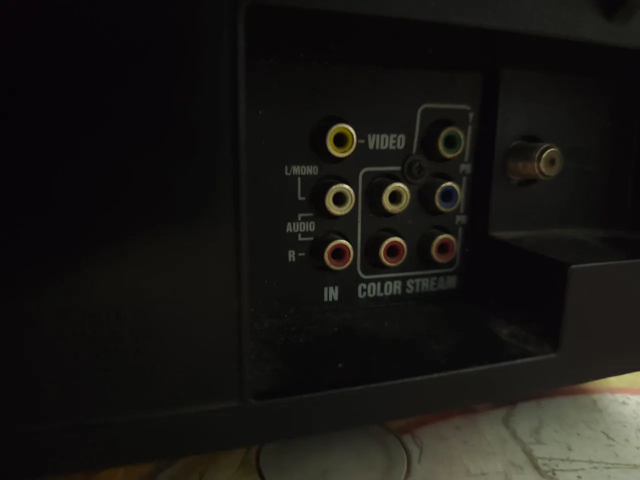 Tv de tubo Toshiba face 21 polegadas  - Foto 4