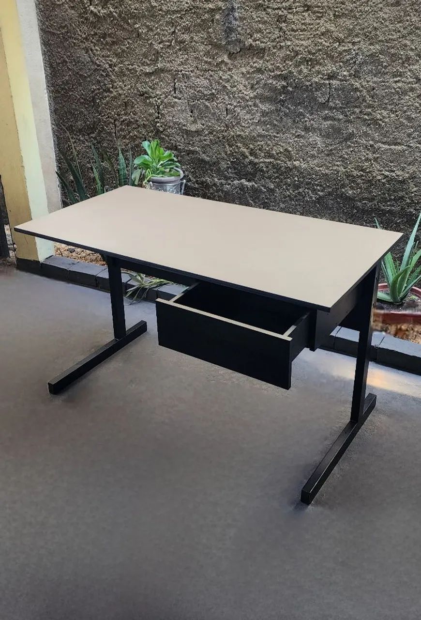 Mesa de escritório ou de estudo 1.20x60 com 1 gaveta  - Foto 2