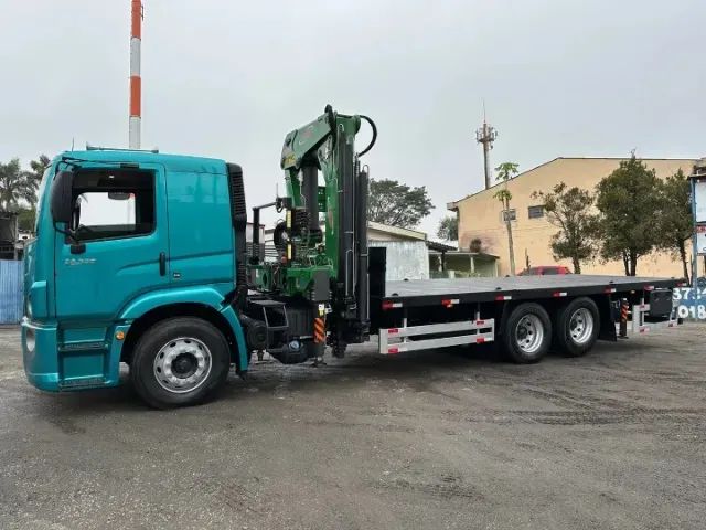 Vw 26-320 2024 6x2 particular com munck  - Foto 5
