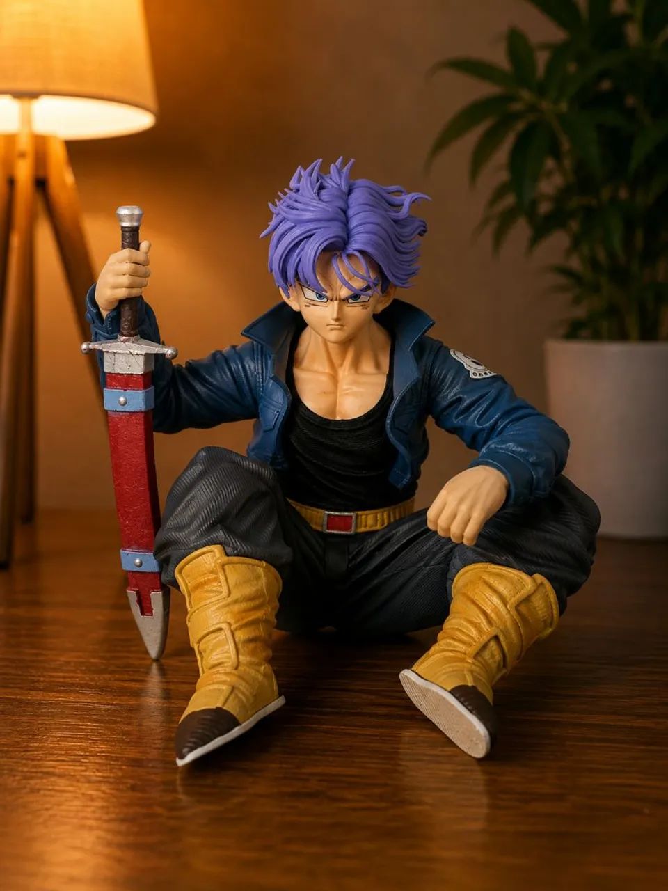 Trunks forma base Dragon Ball Action Figure 10cm