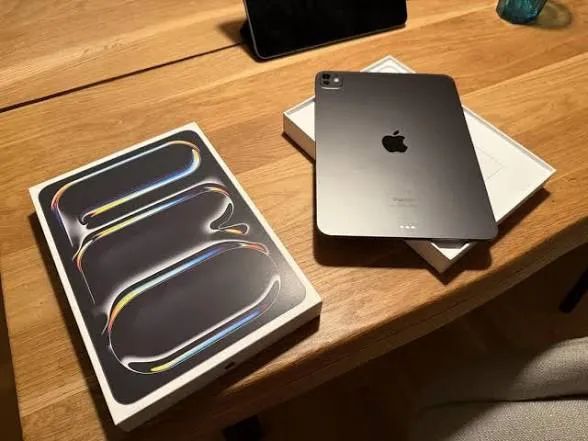 iPad Pro M4 11 Pol. 256GB + Magic Keyboard + Apple Pencil Pro