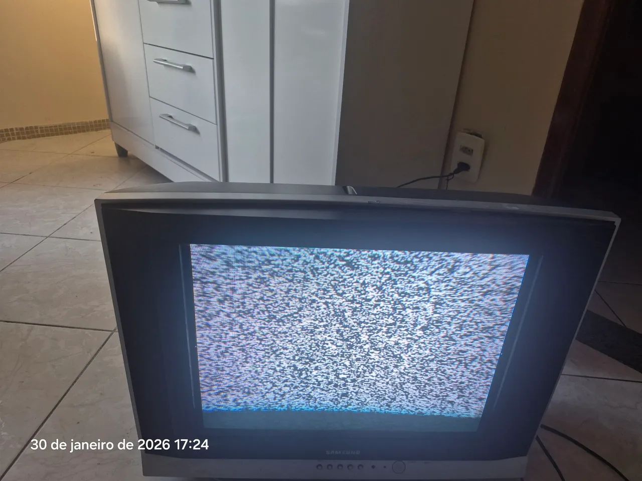 TV DE TUBO DE 20 POLEGADAS SANSUNG - Foto 2
