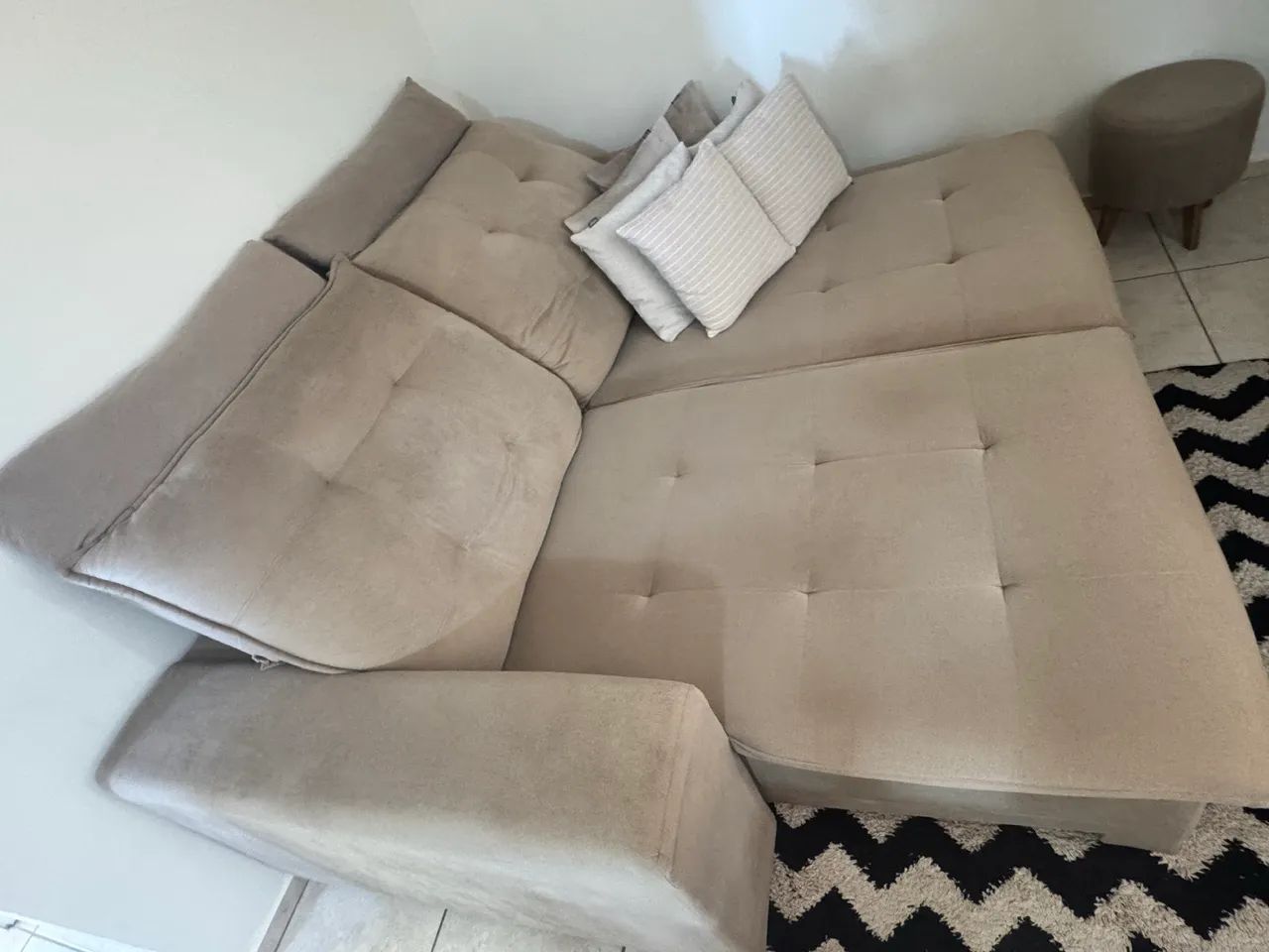 Vende-se Sofá retrátil 2,30 comprimento 1,30 fechado 1,80 aberto - Foto 3