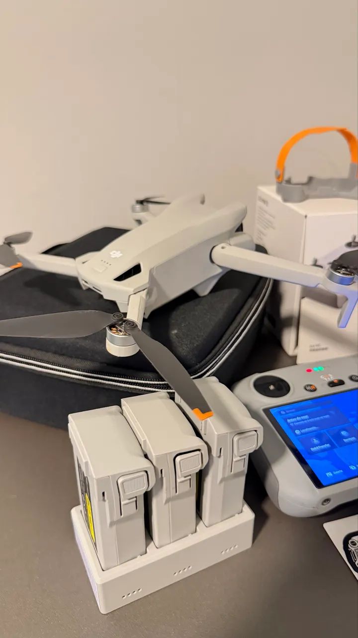 Drone DJI Mini 3 com Tela - Foto 4