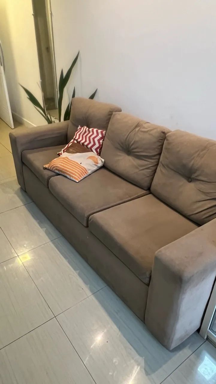 Sofa 3 lugares lavado 2 meses 