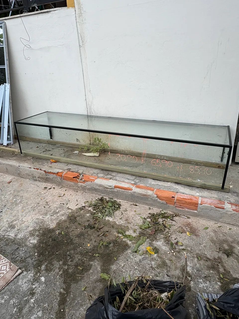 Balcão de vidro 3 mts x 60