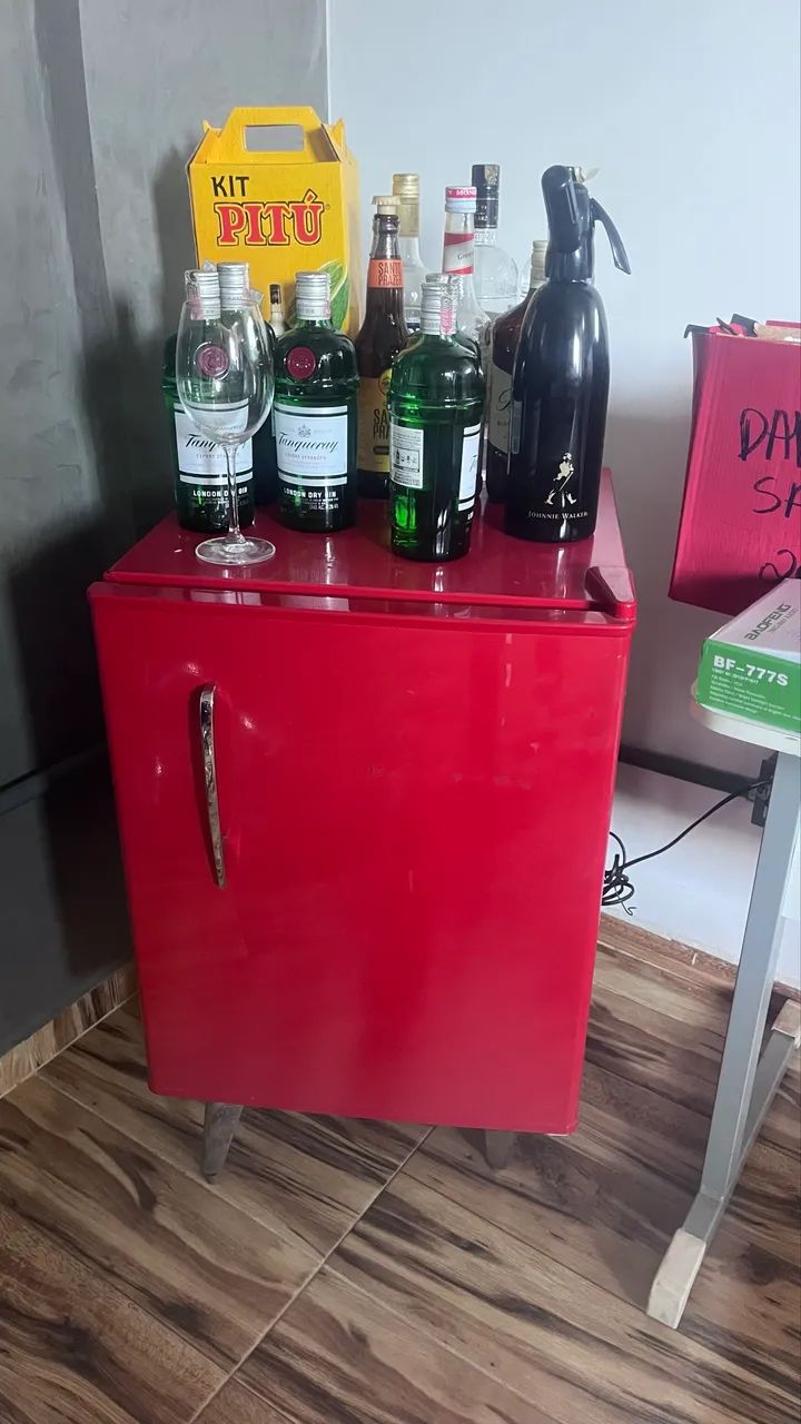 Frigobar Vermelho Retrô - Ótimo Estado