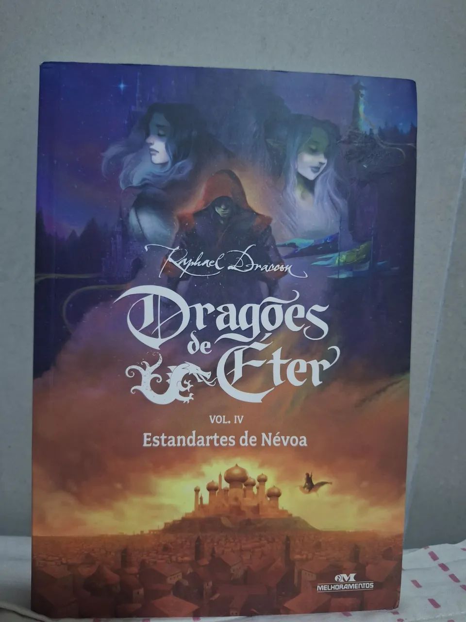 Livro Dragões de Éter - Raphael Draccon
